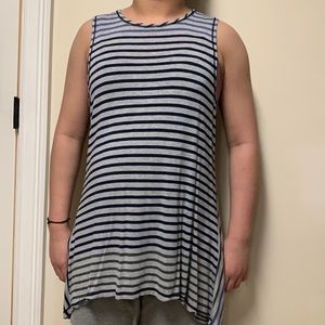 Very breathable sumner top with fun back cut out